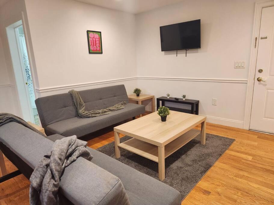 Luxurious 2 Bed ! Mins To Nyc! Lägenhet Union City Exteriör bild