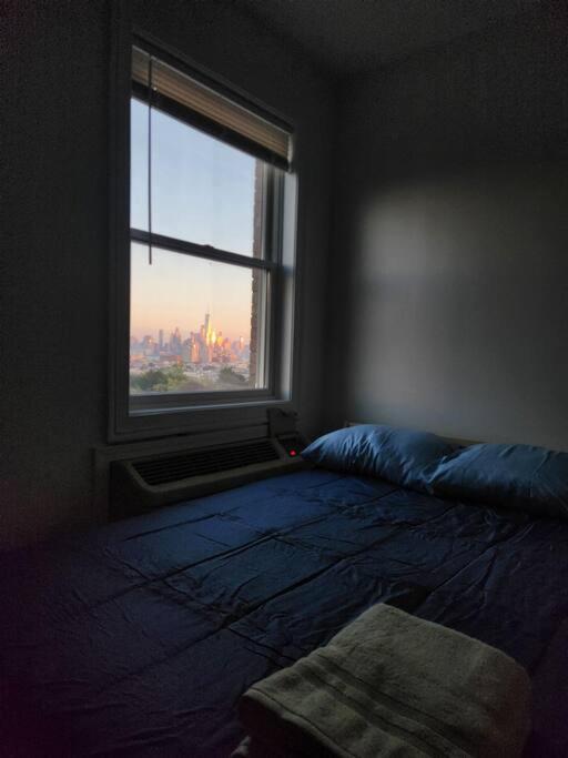 Luxurious 2 Bed ! Mins To Nyc! Lägenhet Union City Exteriör bild