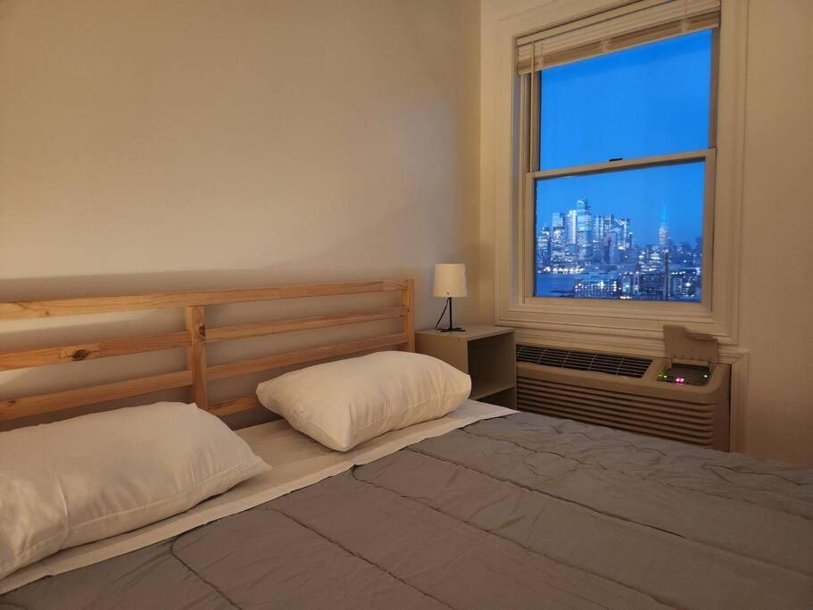 Luxurious 2 Bed ! Mins To Nyc! Lägenhet Union City Exteriör bild